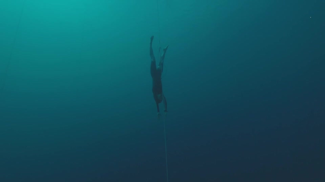 Kateryna Sadurska breaks the world wide diving record