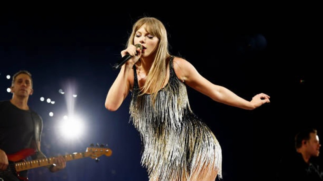 Billboard Apologizes To Taylor Swift for being featured as a Nude Wax on Ye's music video 'Famous'
