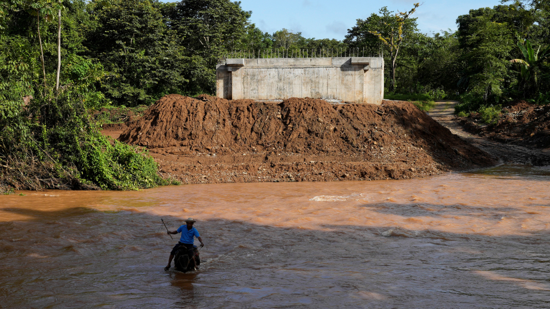 Threatened by climate change, Panama Canal has big plans to combat drought