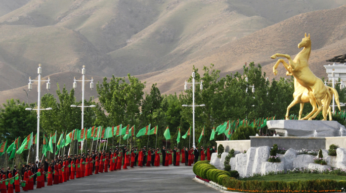 Prices soar in Turkmenistan as Iran war continues