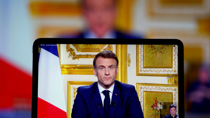 French debt risk premium drops as Macron says he will appoint new prime minister