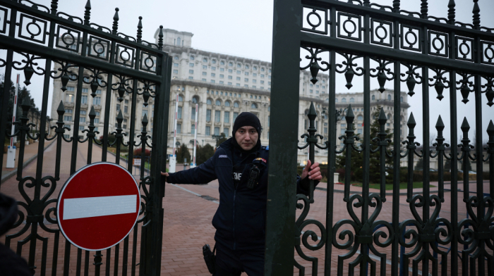 Romanian top court annuls presidential election result