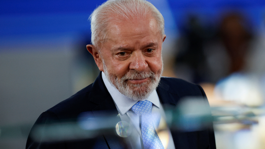 Brazilian President Lula undergoes successful brain surgery in São Paulo
