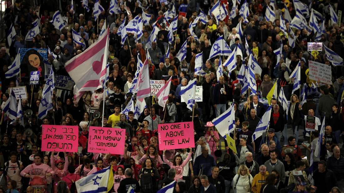 Protesters in Tel Aviv Call for Ceasefire and Hostage Deal Amid War with Gaza