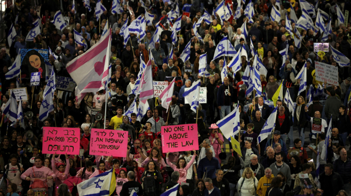 Protesters in Tel Aviv Call for Ceasefire and Hostage Deal Amid War with Gaza