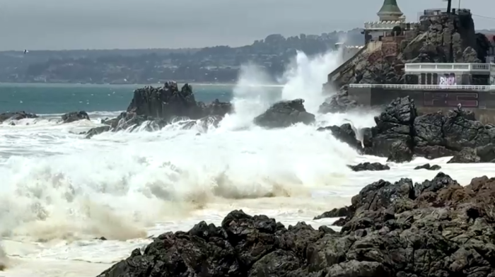 Unusual waves disrupt Peru and Chile’s coastal areas