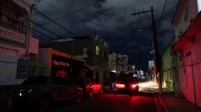 Massive power outage strikes Puerto Rico