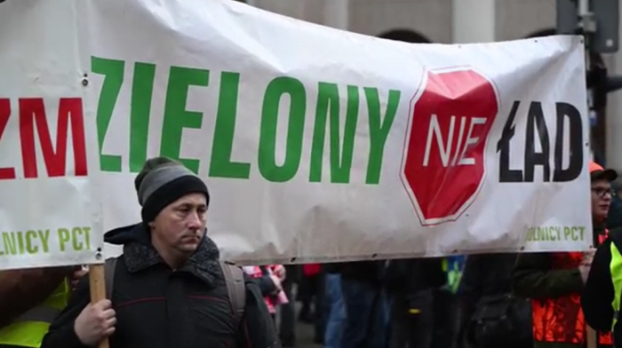 Farmers protest EU trade policies in Warsaw