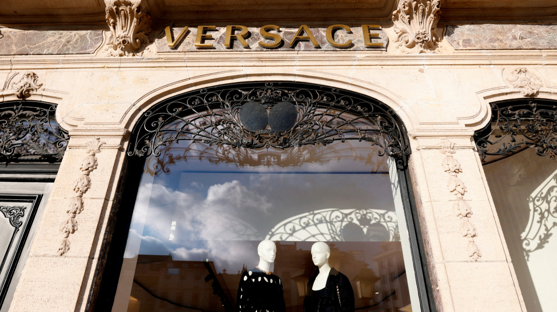 Prada among potential buyers for Versace, an Italian daily reports