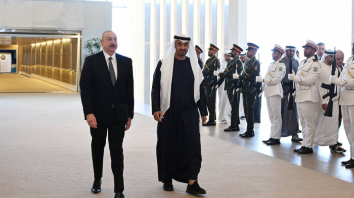 Ilham Aliyev arrived in United Arab Emirates for working visit