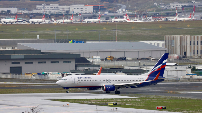 Aeroflot aircraft makes emergency landing in Baku