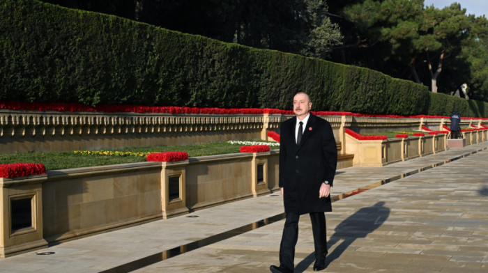 President Ilham Aliyev paid tribute to 20 January martyrs