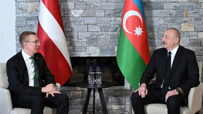 Aliyev and Rinkēvičs discuss bilateral ties in Davos