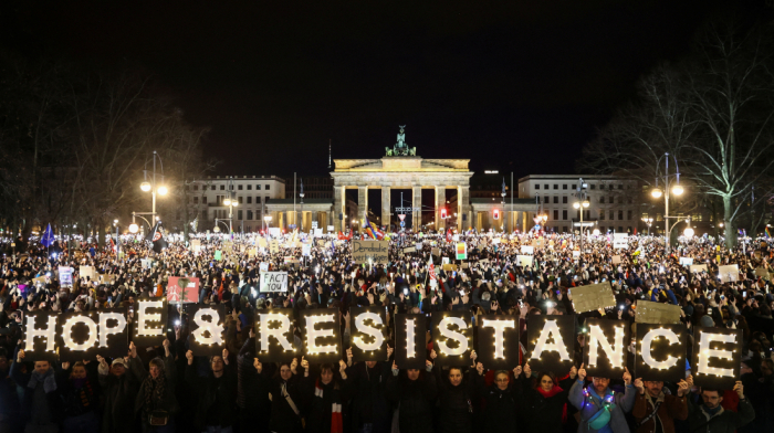 Protesters gather in Berlin amid AfD campaign event