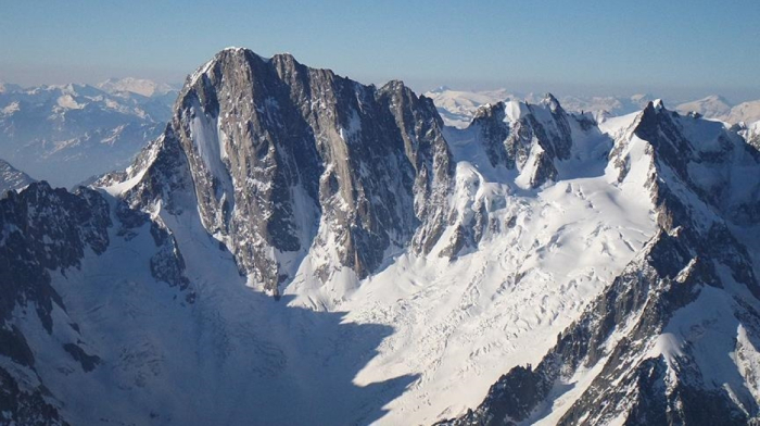 5 skiers killed in French Alps avalanches