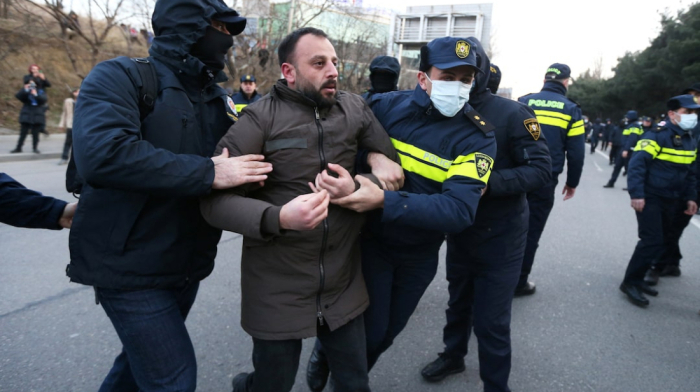 Georgian police arrest opposition leaders at pro-EU protest in Tbilisi