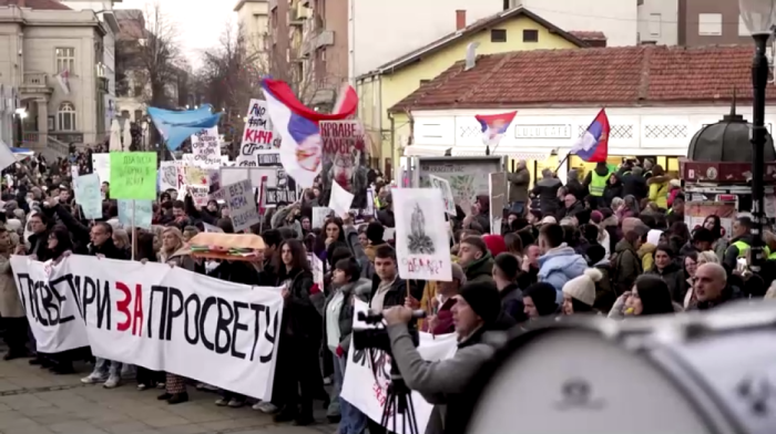 Anti-corruption protests in Serbia expand: teachers and farmers join demonstrations