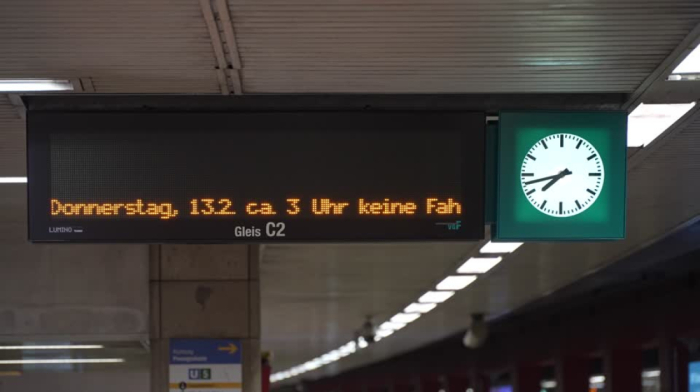 Warning strikes disrupt Frankfurt transport