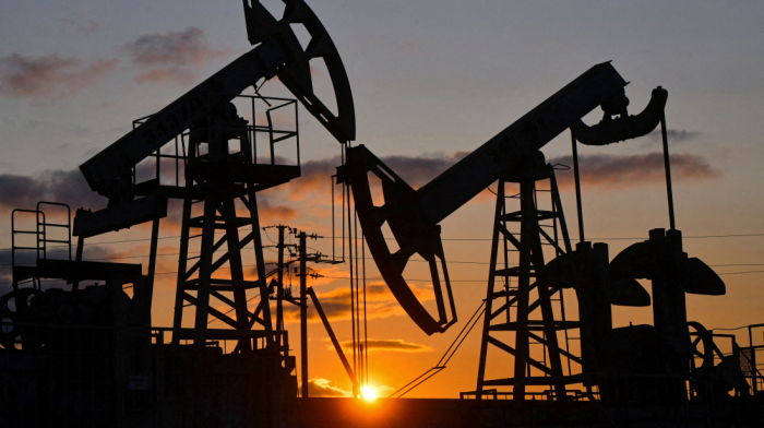 Russia Faces Oil Cuts as Sanctions and Strikes Hit Supply