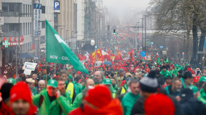 Belgian workers strike over pension reforms, halting air traffic