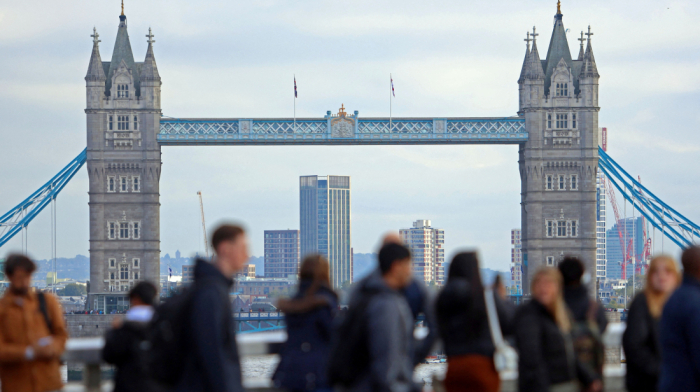 Unemployment in UK increases to 4.4% in December 2024