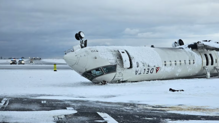 Delta offers $30,000 to passengers on plane that crashed in Toronto