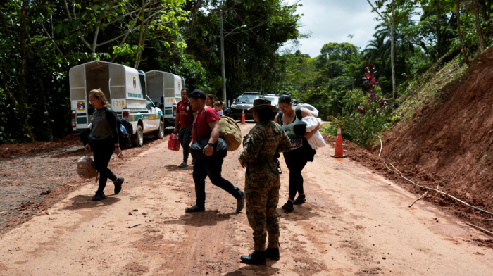 Venezuelan migrants reverse course, return home by sea