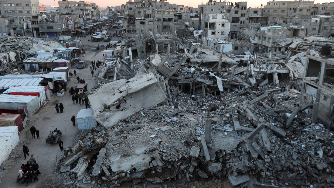 Israel halts Gaza aid as ceasefire talks stall, Hamas rejects new terms