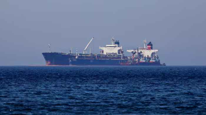 US considers halting Iranian oil tankers at sea to disrupt exports