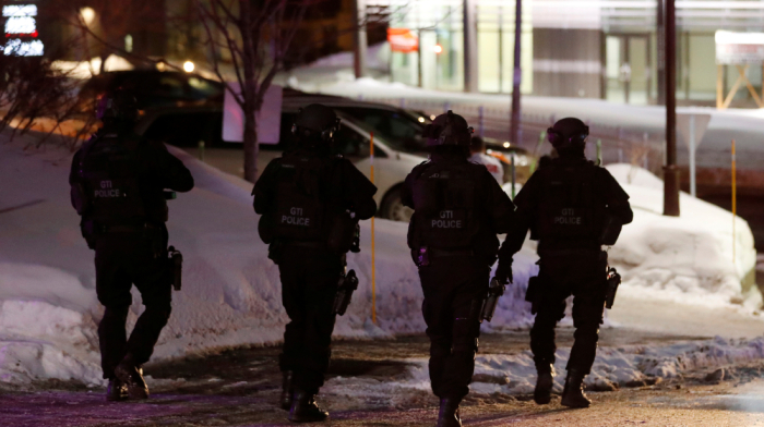 Canadian police hunt for three suspects after shooting at Toronto pub