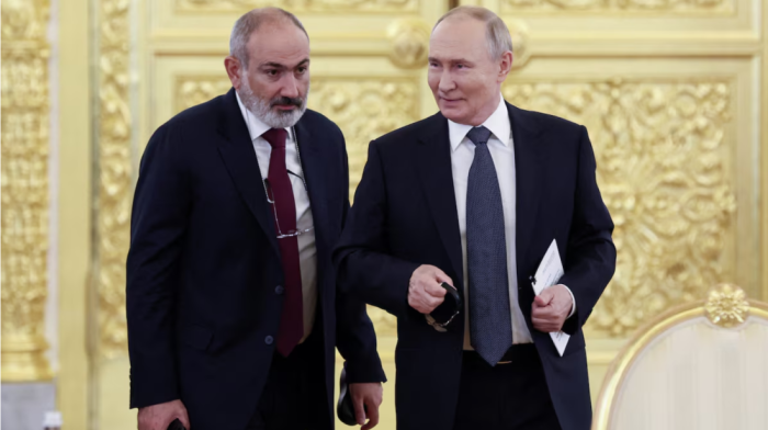 Armenian PM briefed Putin on draft peace deal with Azerbaijan