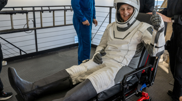 NASA astronauts Wilmore and Williams return to Earth after prolonged mission