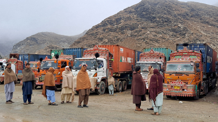 Pakistan, Afghanistan open main border crossing, closed for nearly a month