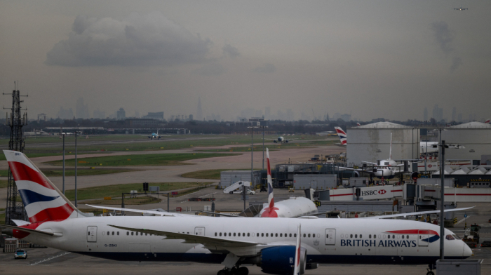 Heathrow Shuts Down After Power Outage From Nearby Fire