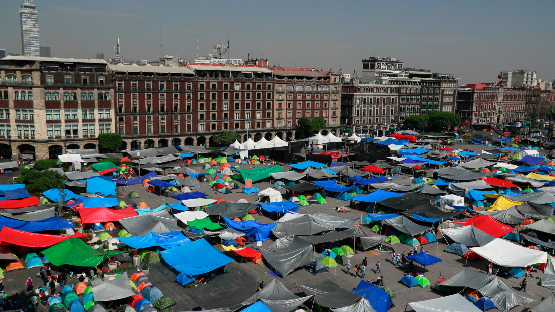 Mexican Teachers Camp Outside National Palace on Final Day of Strike