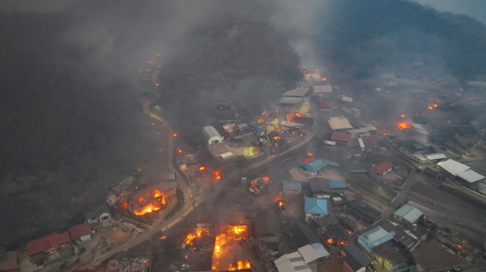 Wildfires kill 15 in southeast South Korea, thousands evacuated