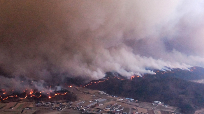 Death toll from South Korea’s wildfires rises to 18 as blazes continue