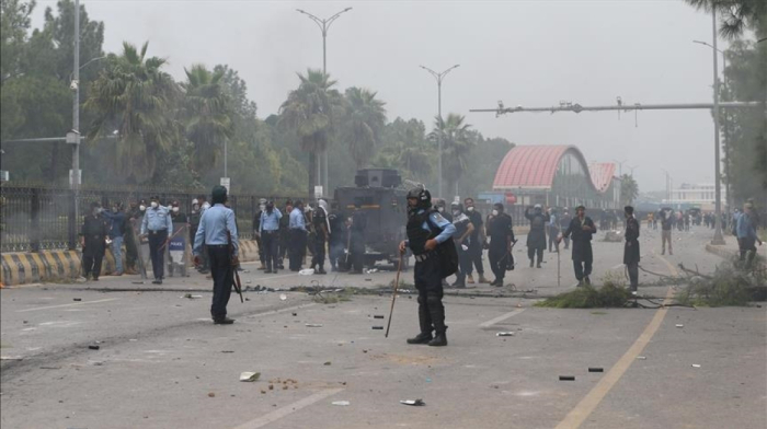 Suicide bomber targets political protest in southwest Pakistan