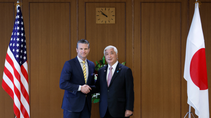 U.S. Defense Secretary praises Japan's role in countering Chinese military expansion