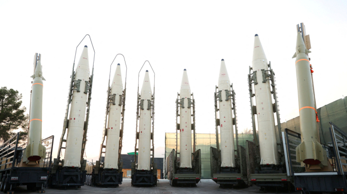 Iran prepares missiles in response to Trump's escalating threats