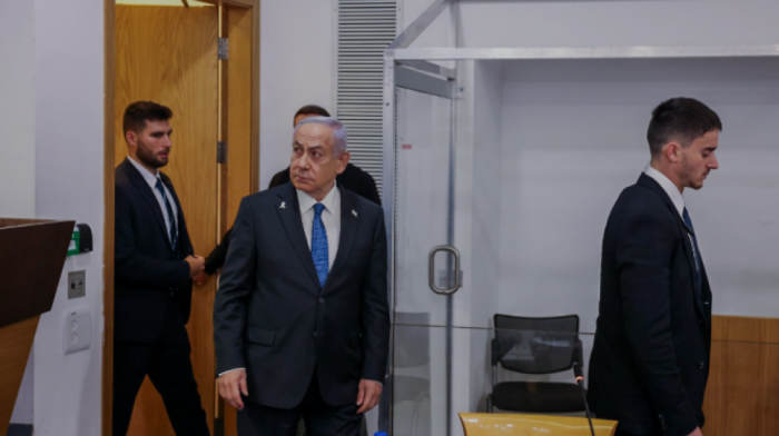 Netanyahu arrives at Tel Aviv court to resume testimony