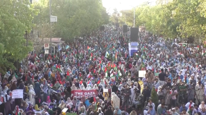 Pakistanis rally in support of Gaza