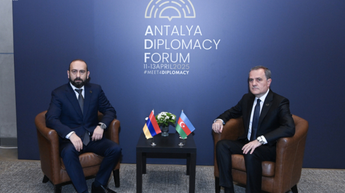 Azerbaijani and Armenian foreign ministers discuss peace process in Antalya