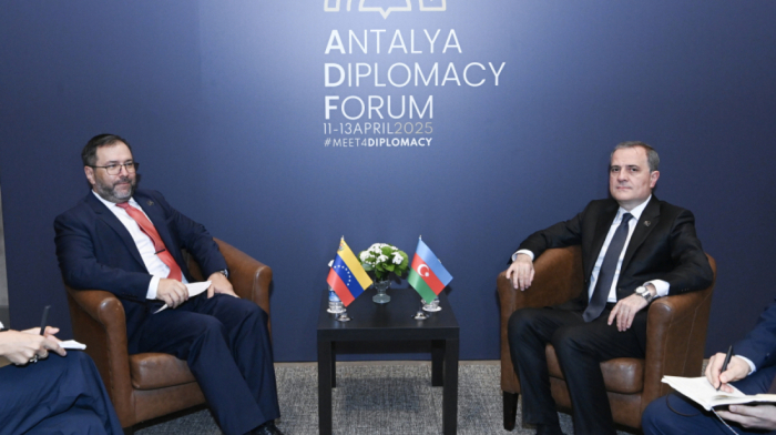 Azerbaijan and Venezuela discuss expanding bilateral ties at Antalya Diplomacy Forum