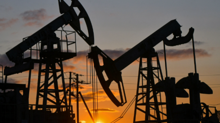 Oil prices see modest rise in global markets