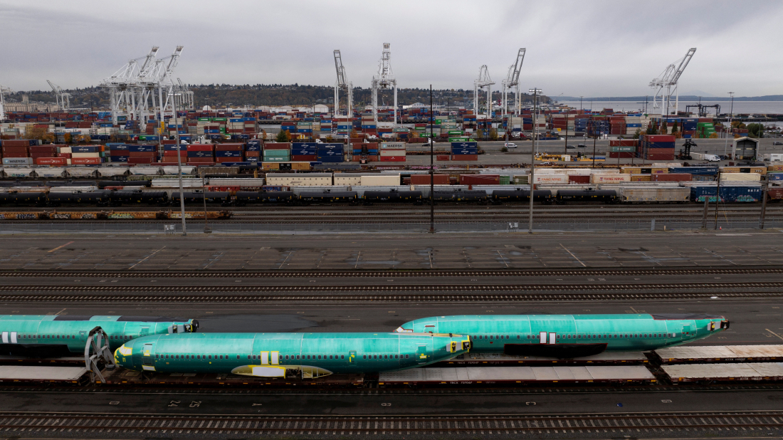 China reportedly halts Boeing jet deliveries amid escalating trade war