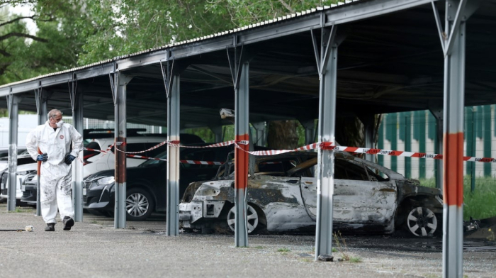 Second wave of attacks hits French prisons, cars set on fire in Tarascon and Aix-Luynes