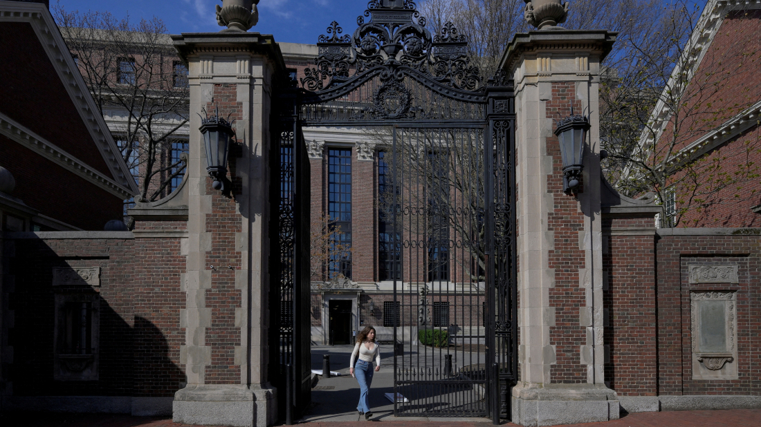 DHS threatens to strip Harvard’s ability to host foreign students