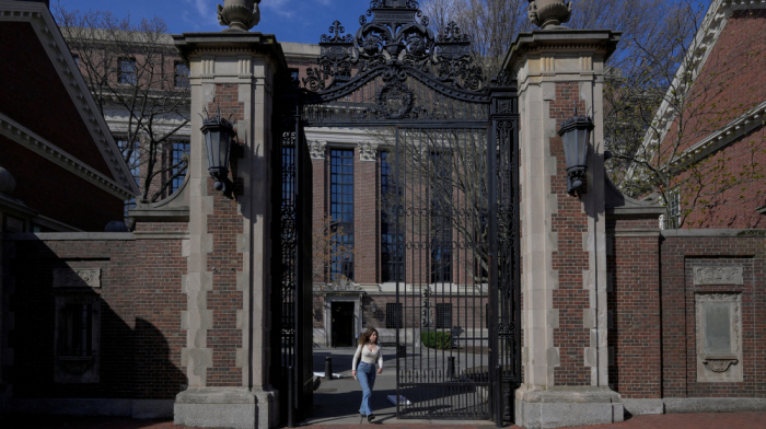 DHS threatens to strip Harvard’s ability to host foreign students