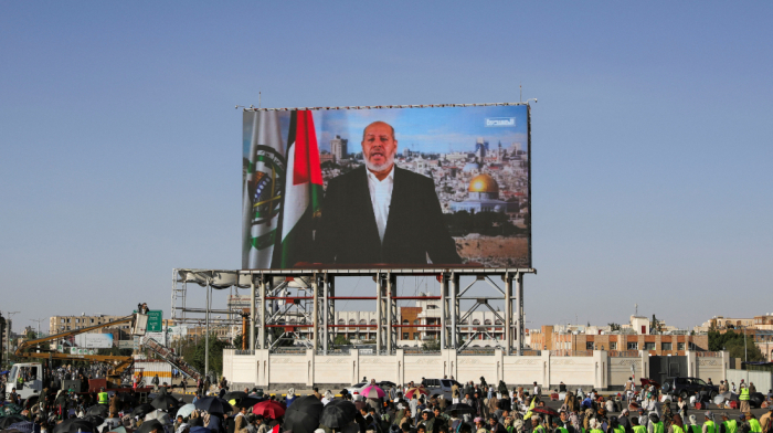 Hamas says only full ceasefire and prisoner swap will end war